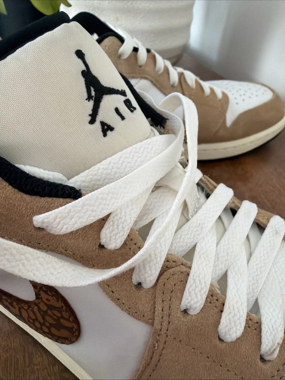 Jordan low top